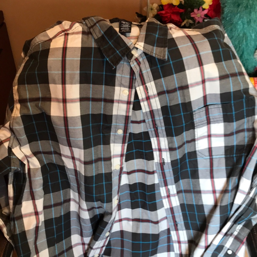 Slightly used mens casual long sleeve.